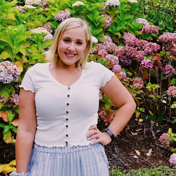 Meet your Posher, Jenna - Picture 1 of 1